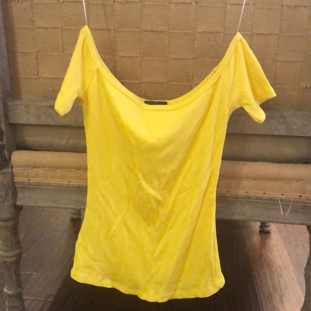 Range off the shoulder short sleeve top
